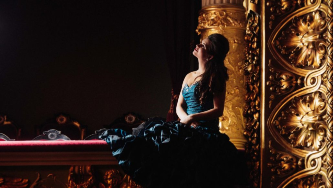 Dziedātāja Marlena Keina