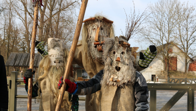 Brīvdabas izstāde “Gadskārtu svētki – Meteņi - jauna gada sākums”