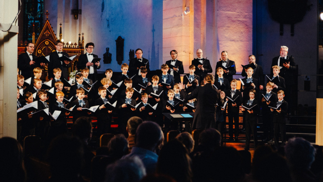 Rīgas Doma zēnu koris un tā mākslinieciskais vadītājs, diriģents Mārtiņš Klišāns