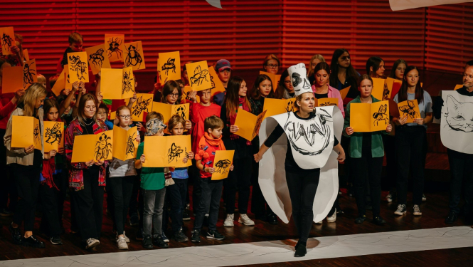 Iestudējuma vizuālais materiāls