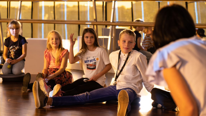 Nodarbība "No trokšņa līdz skaņdarbam" koncertzālē "Lielais dzintars"