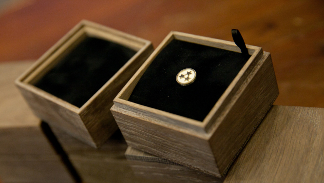 Ministru kabineta balvas krūšu nozīmīte