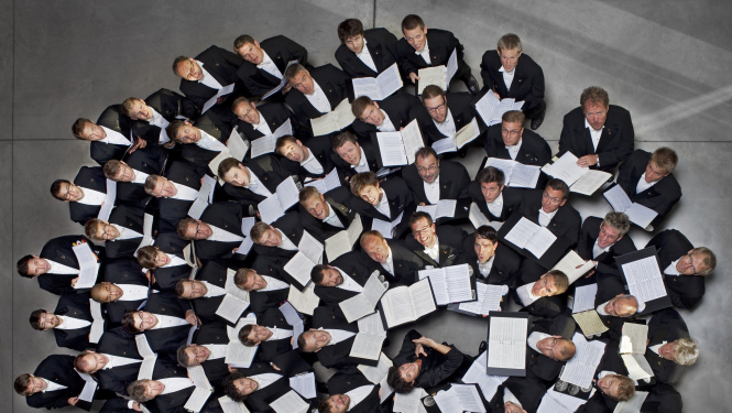 Vīru koris “Orphei Drängar” no Zviedrijas.