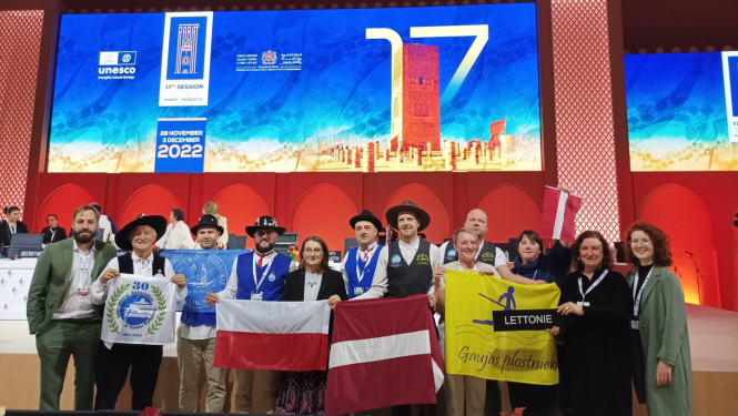 Gaujas plostnieku amata prasmes iekļautas UNESCO Cilvēces nemateriālā kultūras mantojuma reprezentatīvajā sarakstā