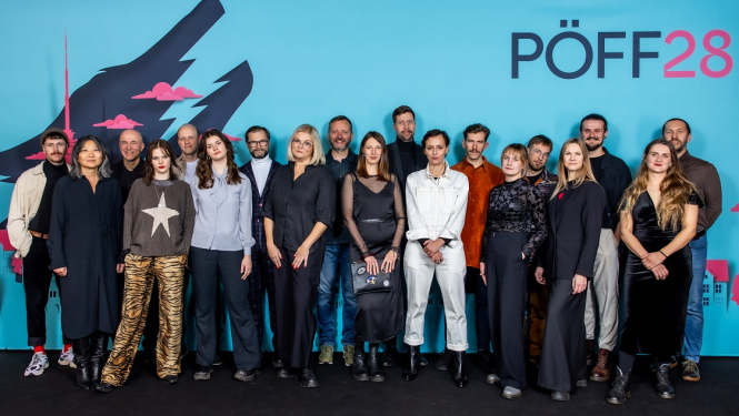 Filmas komanda pirms pirmizrādes, foto: Erlends Štaubs
