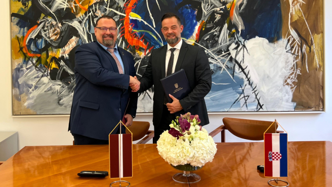 Latvijas un Horvātijas pušu pārstāvji paraksta starpministriju sadarbības programmu kultūrā