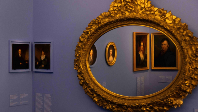 Izstādes “Saderīgi pāri”ekspozīcijas fragments. Foto: M.L. Gredzena.