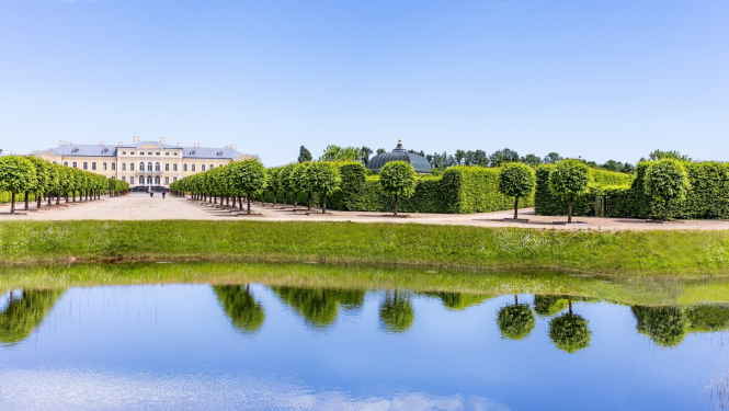 Rundāles pils teritorija, foto: Jānis Vecbrālis