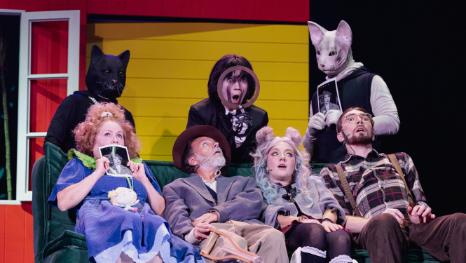 Iestudējums “Sarkanās mājas noslēpums”, foto: Džeina Saulīte