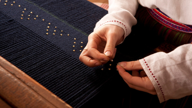 Tautas amata meistares darbs tuvplānā