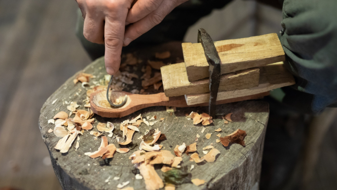 Koka karotes izgatavošana, foto no LNKC arhīva