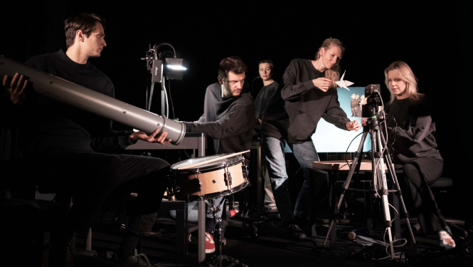 Izrādes “Sibīrijas haiku” aktieri