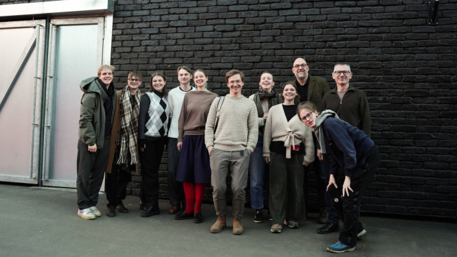 Latvijas Kultūras akadēmijas studenti kopā ar pētniekiem - grupas foto