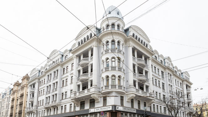 Stūra māja, foto: Oskars Artūrs Upenieks