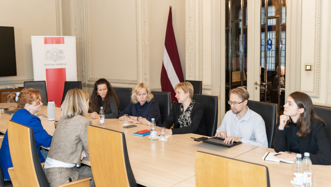 Kultūras ministres Agneses Lāces un nevaldības organizāciju pārstāvju tikšanās par Ukrainas civiliedzīvotāju integrācijas jautājumiem, foto: Oskars Artūrs Upenieks
