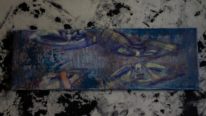 Mākslas darbs, krāsu laukumi uz fona