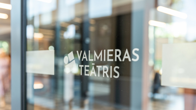 Valmieras teātra vestibils, foto: Oskars Upenieks