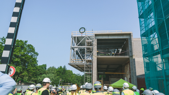 Valmieras drāmas teātrī svin spāru svētkus, foto: Oskars Artūrs Upenieks