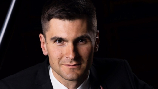 Pianists Vestards Šimkus