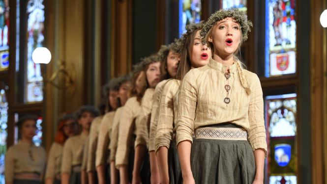 Dzied meiteņu vokālais ansamblis