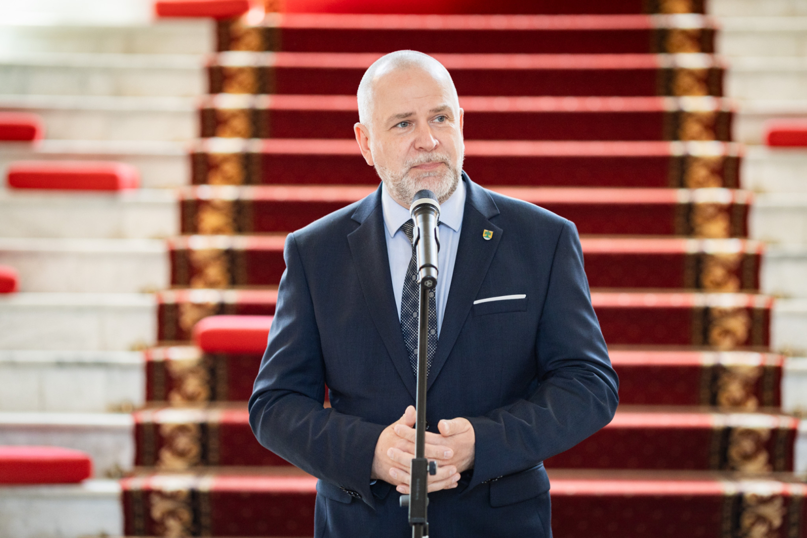 Latvijas Mākslas gada balvas mediju pasākuma norise un apmeklētāji LNMM vestibilā