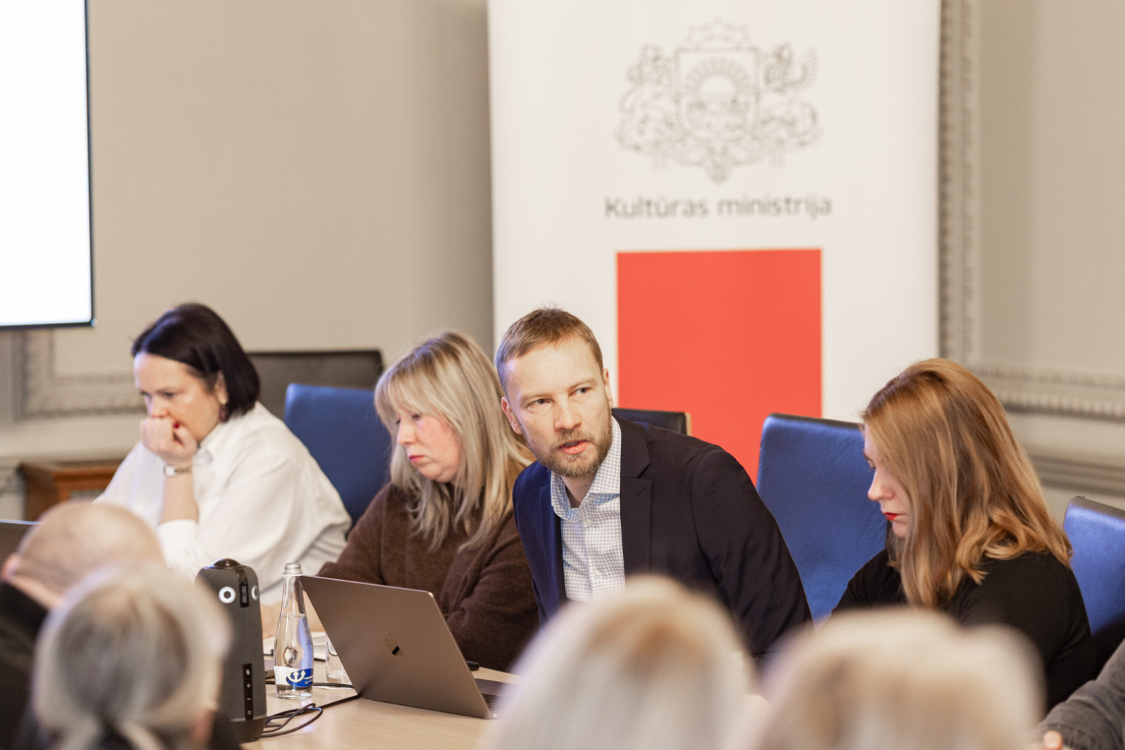 Latvijas Mūzikas padomes sēdes norise KM Lielajā zālē