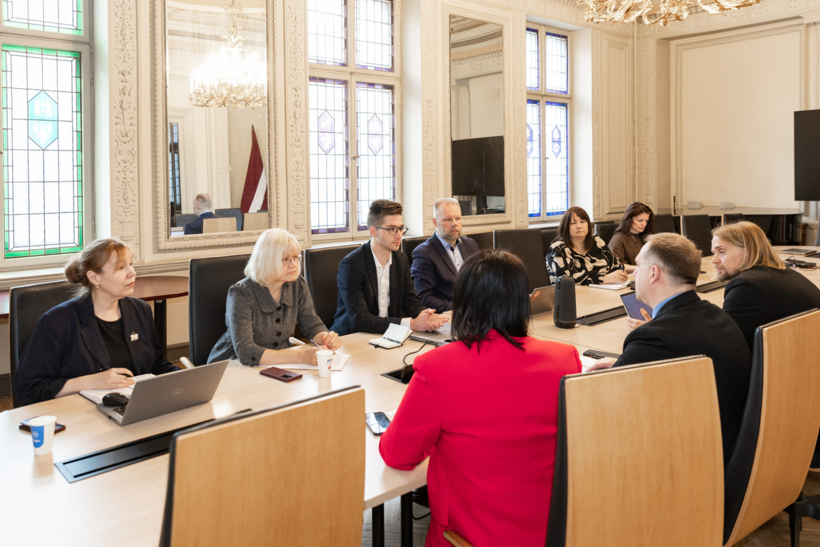 KM un IZM parstāvju tikšanās par profesionālās izglītības jautājumiem KM Lielajā zālē