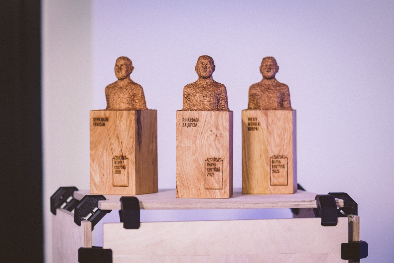 Izcilības balva kultūrā 2025 svinīgās pasniegšanas ceremonijas norise LMA prototipēšanas darbnīcu “Riga MakerSpace” ēkā