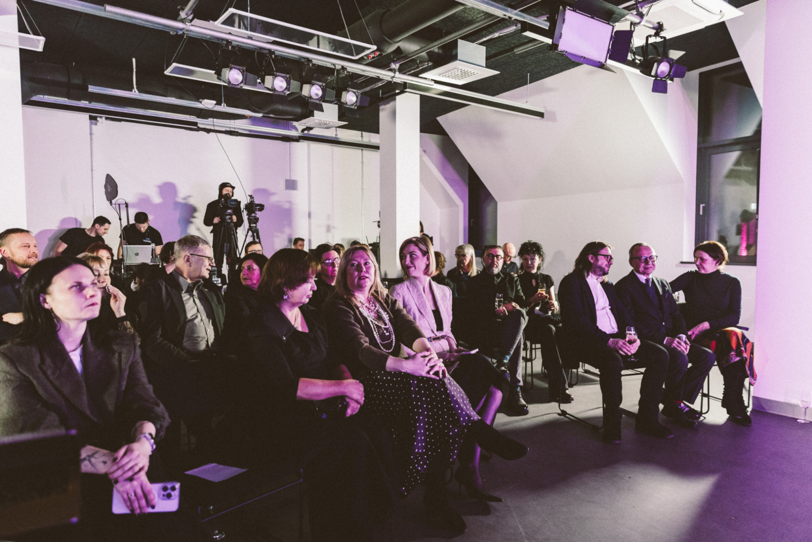 Izcilības balva kultūrā 2025 svinīgās pasniegšanas ceremonijas norise LMA prototipēšanas darbnīcu “Riga MakerSpace” ēkā