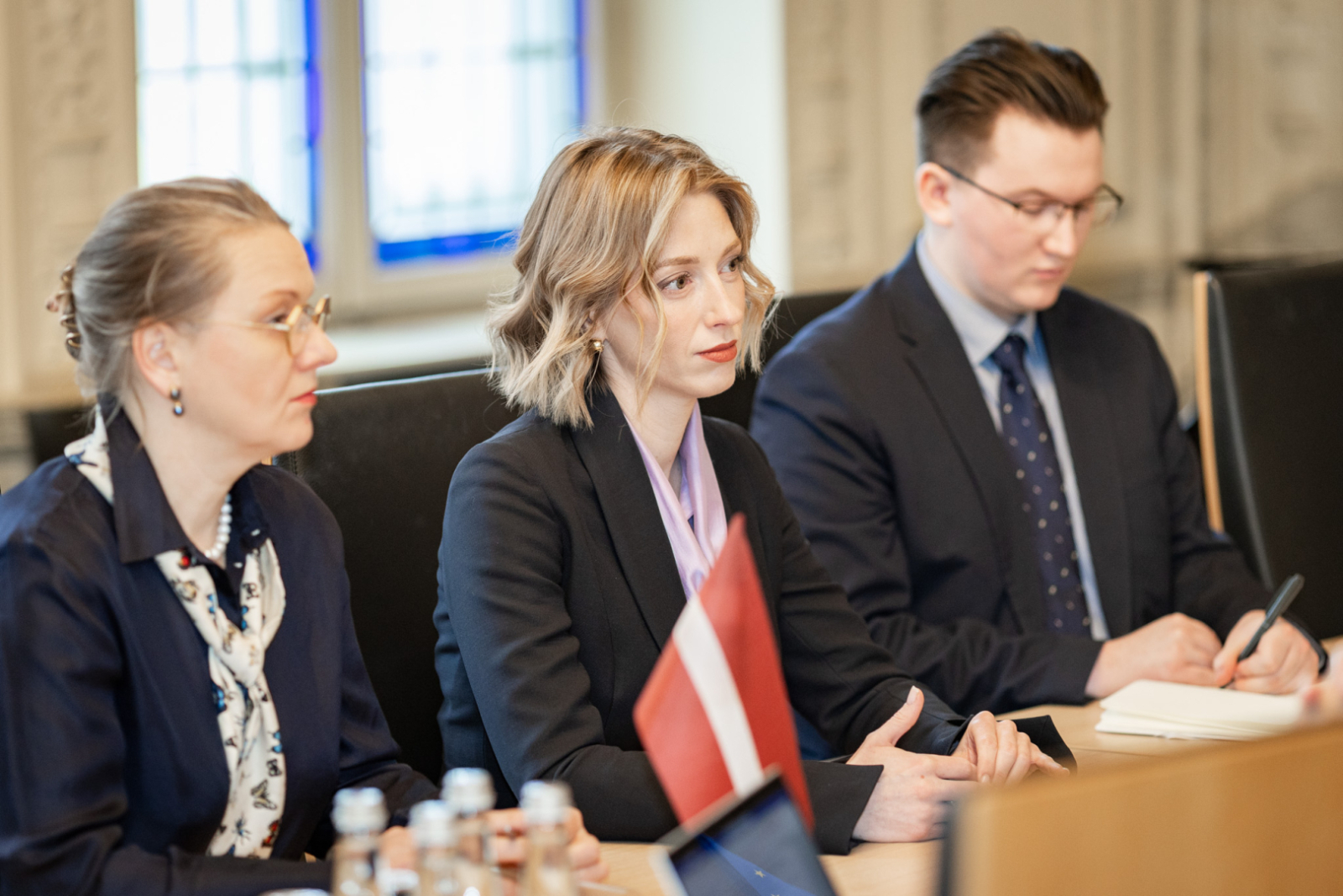 Kultūras ministres tikšanās ar Eiropas Demokrātijas, tieslietu, tiesiskuma un patērētāju tiesību aizsardzības komisāru Maiklu Makgrātu