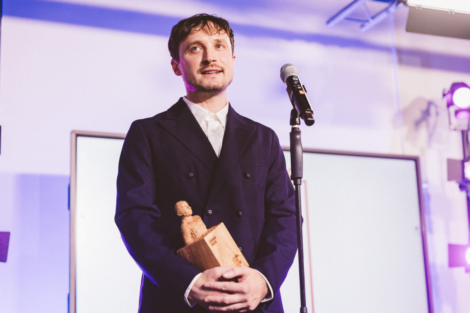 Izcilības balva kultūrā 2025 svinīgās pasniegšanas ceremonijas norise LMA prototipēšanas darbnīcu “Riga MakerSpace” ēkā