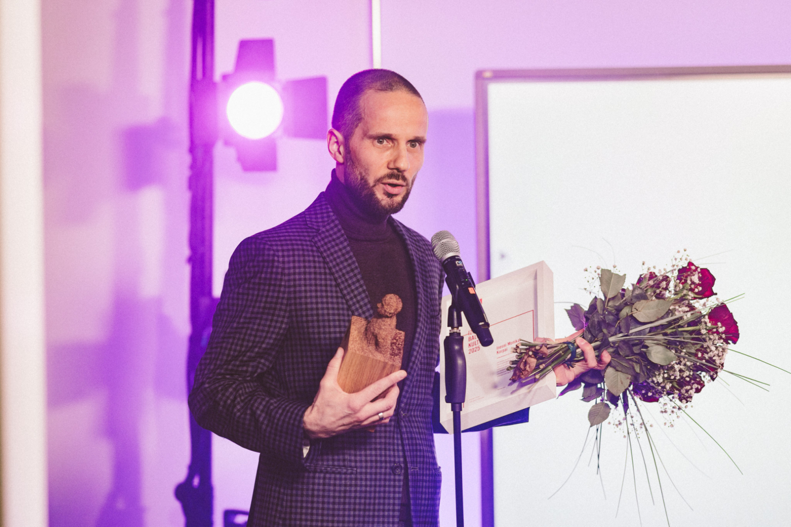 Izcilības balva kultūrā 2025 svinīgās pasniegšanas ceremonijas norise LMA prototipēšanas darbnīcu “Riga MakerSpace” ēkā