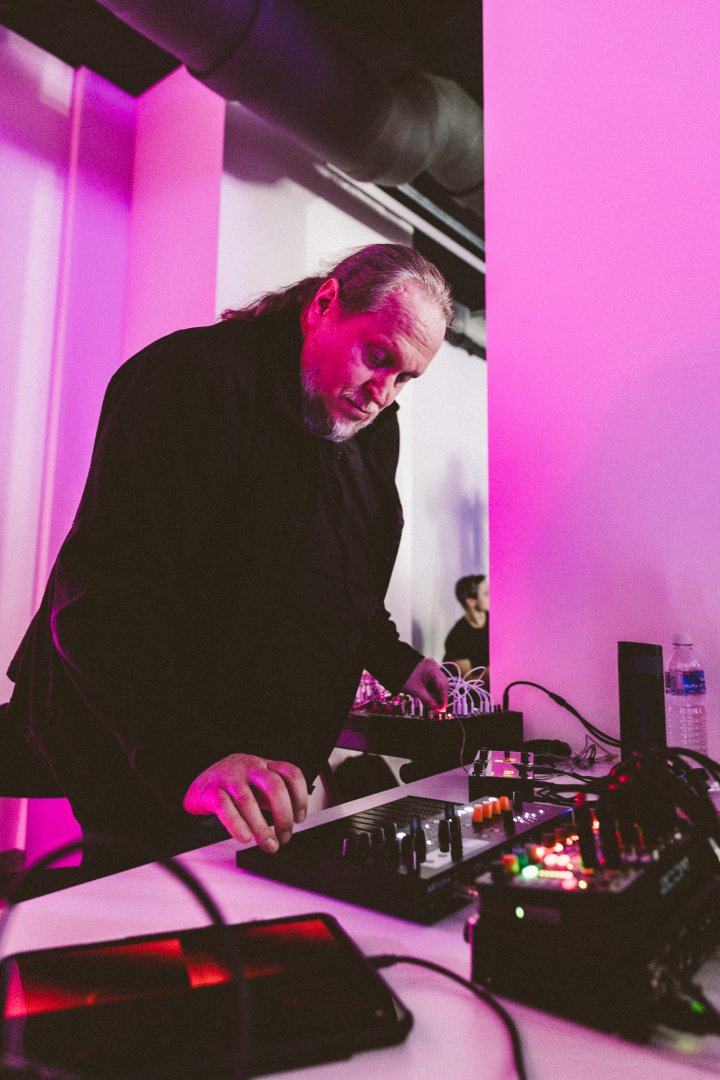 Izcilības balva kultūrā 2025 svinīgās pasniegšanas ceremonijas norise LMA prototipēšanas darbnīcu “Riga MakerSpace” ēkā