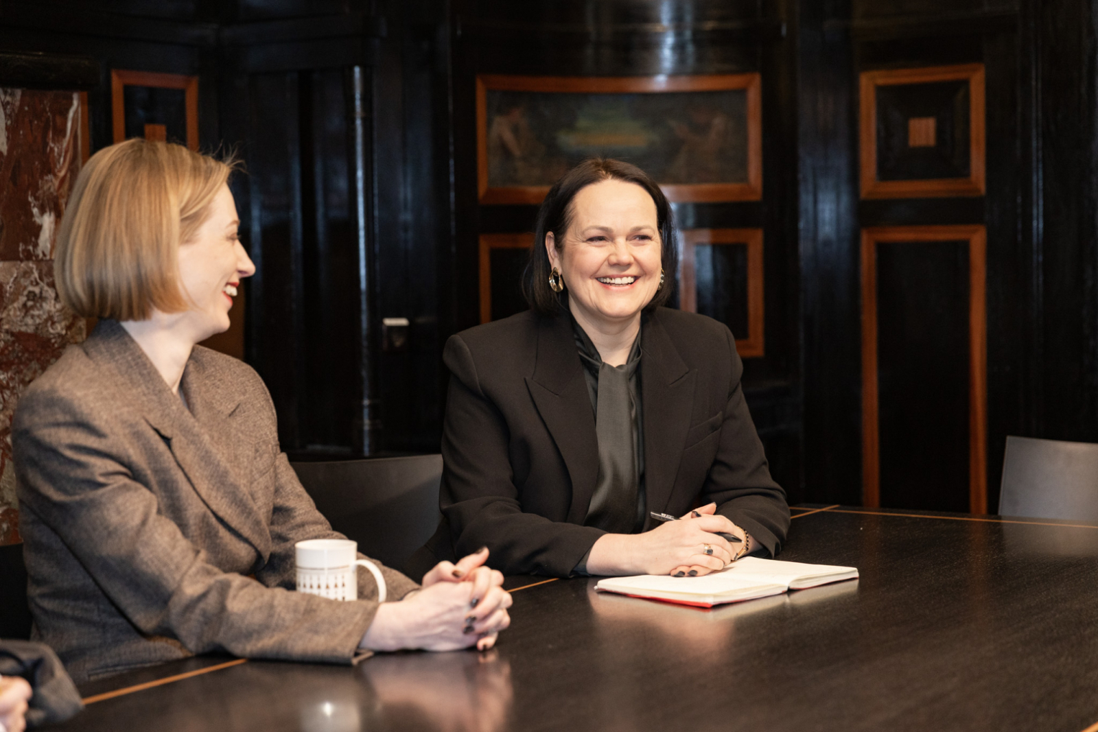 KM pārstāvju tikšanās ar Pētera Vaska fonda pārstāvjiem KM Kamīnzālē