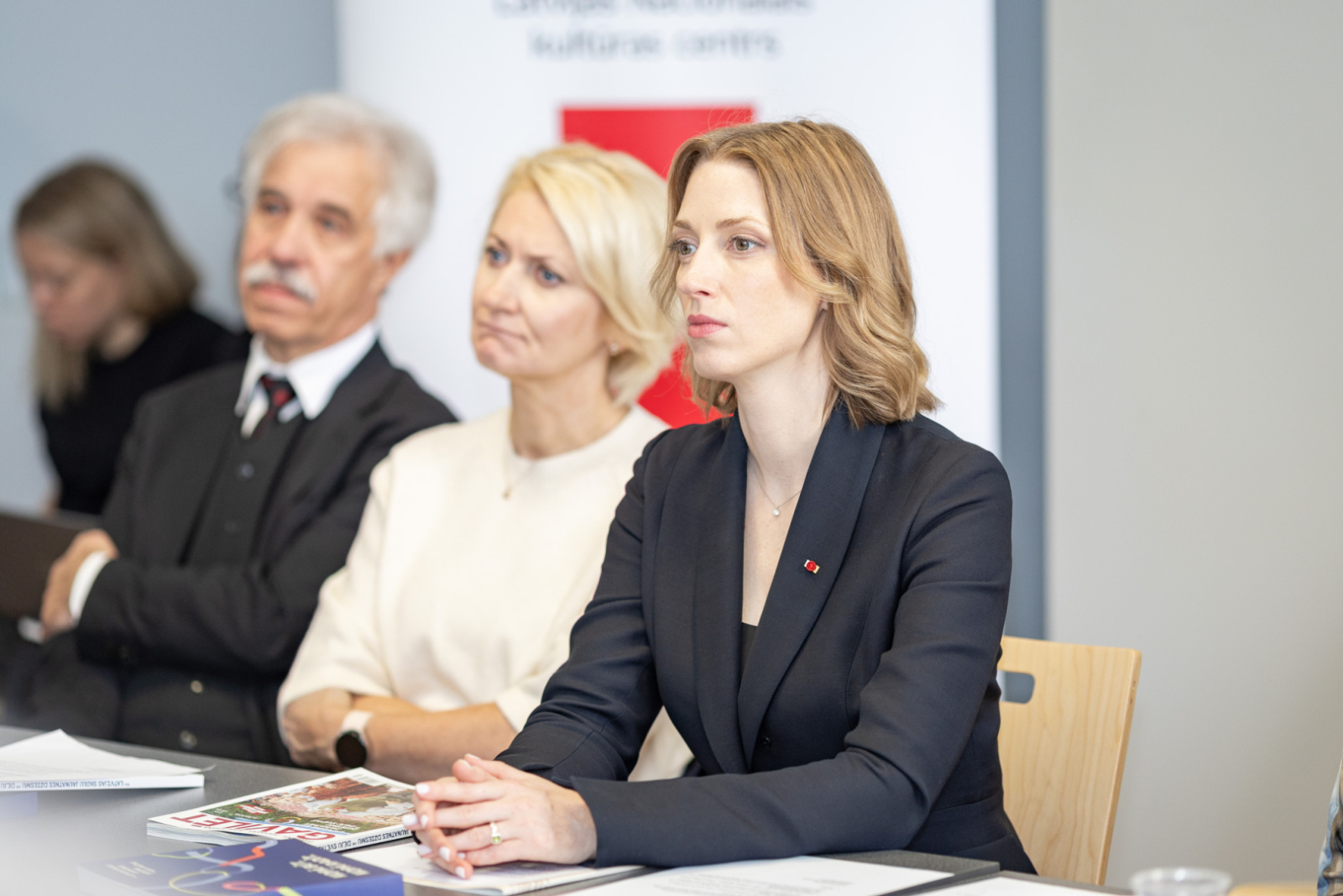 Kultūras ministre Agnese Lāce Dziesmu un deju svētku padomes sēdē
