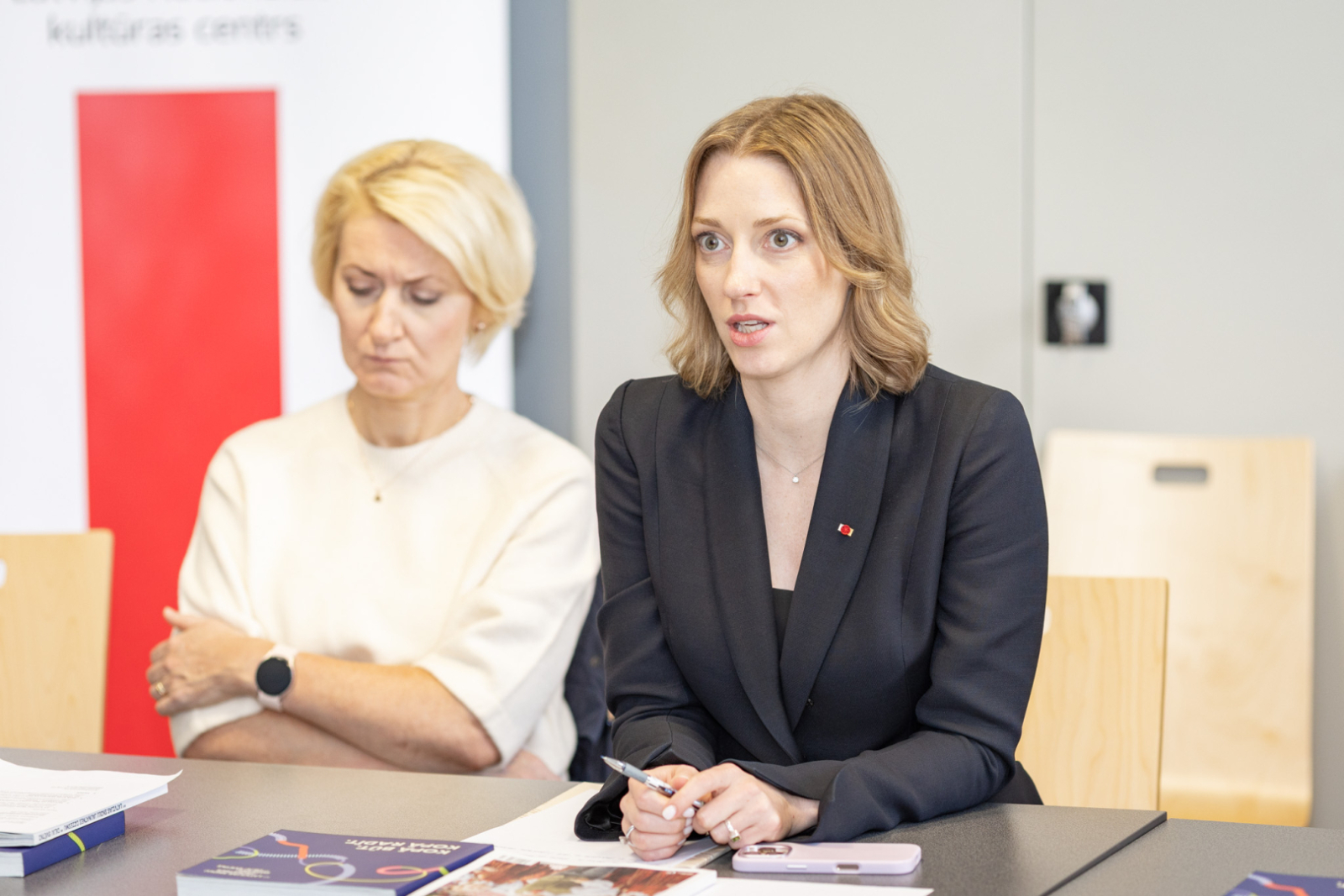 Kultūras ministre Agnese Lāce Dziesmu un deju svētku padomes sēdē