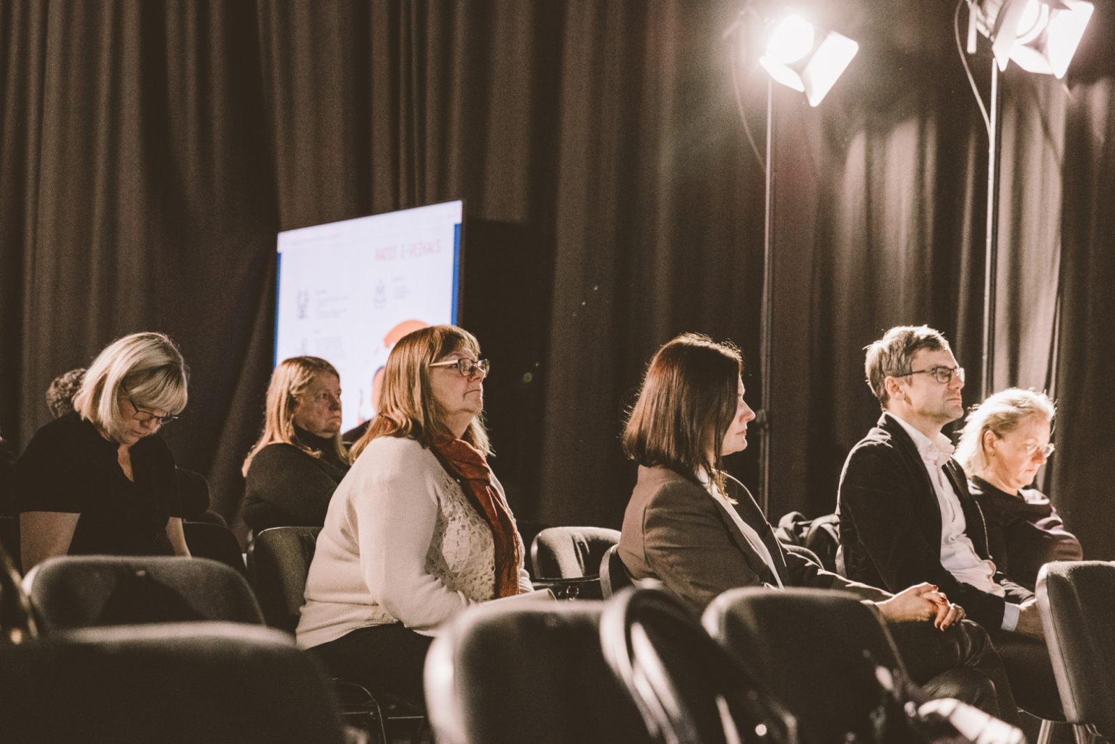 Semināra “Mediju inovācijas digitālajā laikmetā” norise LKA filmu skolas paviljonā