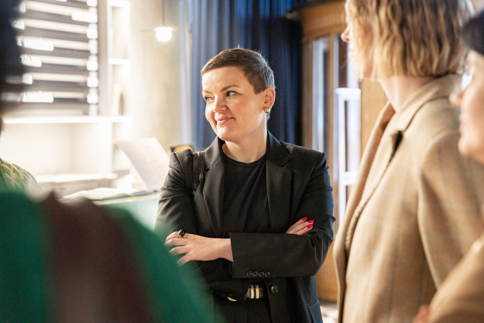 Latvijas, Lietuvas, Igaunijas un Polijas kultūras ministres aplūko LNRMM ekspozīciju