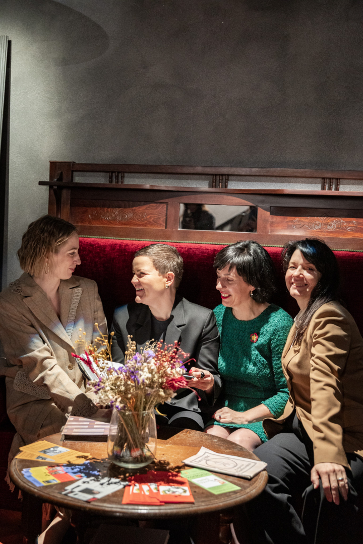 Latvijas, Lietuvas, Igaunijas un Polijas kultūras ministres aplūko LNRMM ekspozīciju