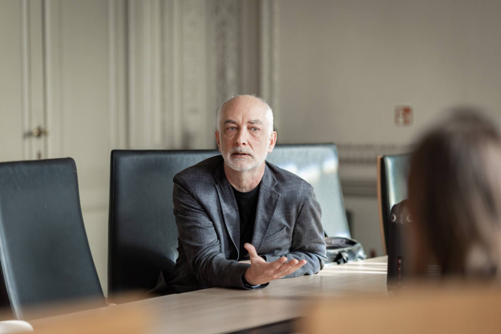  Vilnis Vējš piedalās Vizuālās mākslas padomes sēdē Kultūras ministrijā