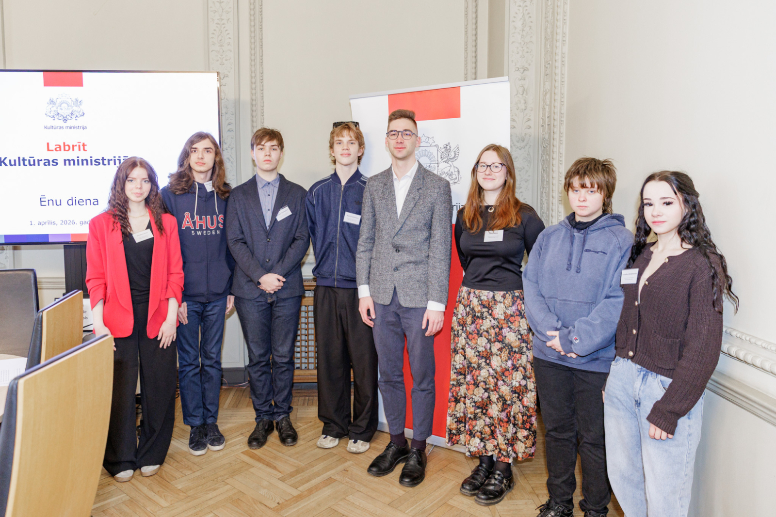 Ēnu dienas norise - jaunieši un KM pārstāvji