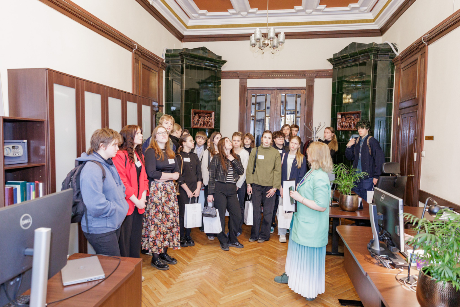 Ēnu dienas norise - jaunieši un KM pārstāvji