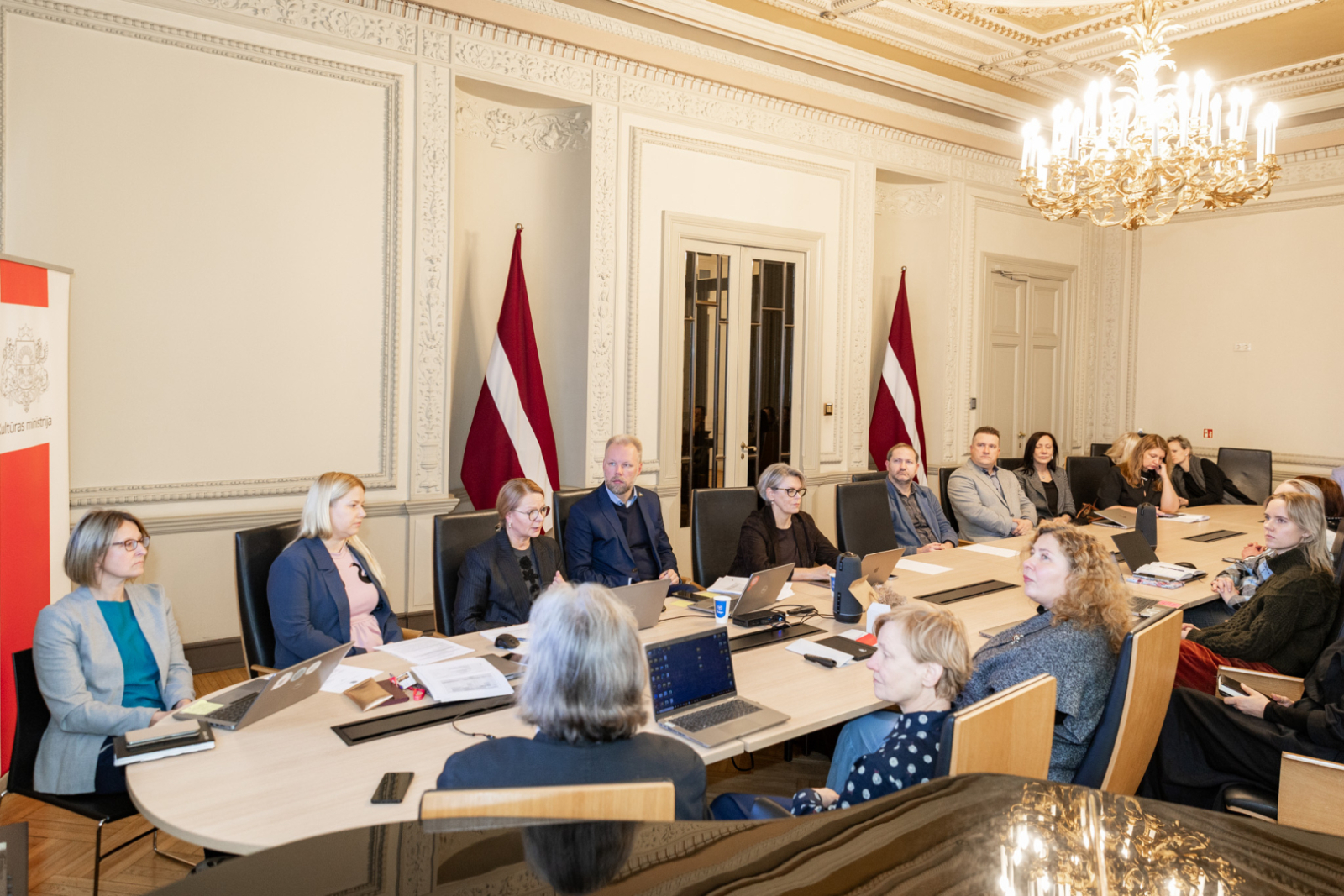 Kultūrizglītības padomes sēdes dalībniekI KM Lielajā zālē