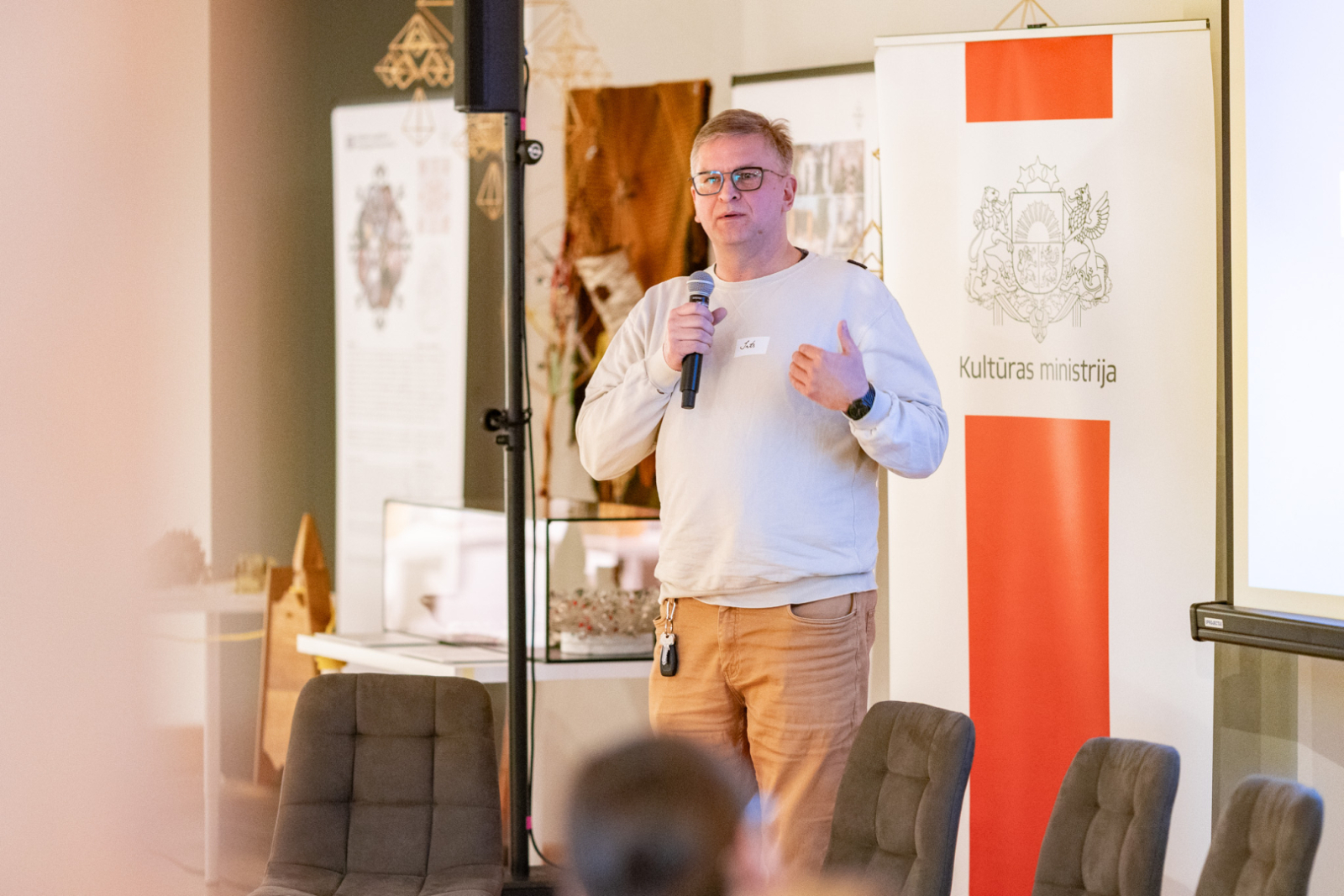 KM semināra par kultūras piekļūstamību "Cik piekļūstami mēs esam?" norise Valmieras muzeja telpās