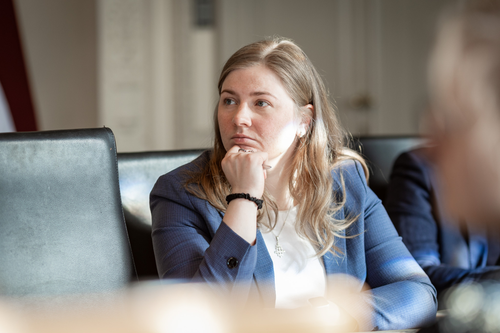 Medijpratības partneru sanāksmes norise un dalībnieki KM Lielajā zālē