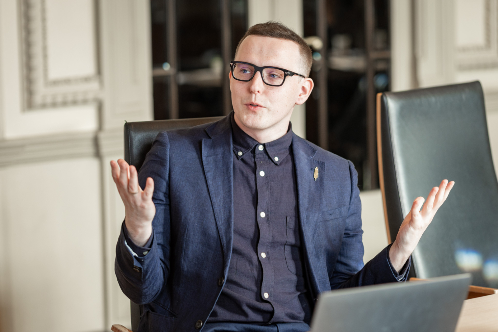 Medijpratības partneru sanāksmes norise un dalībnieki KM Lielajā zālē