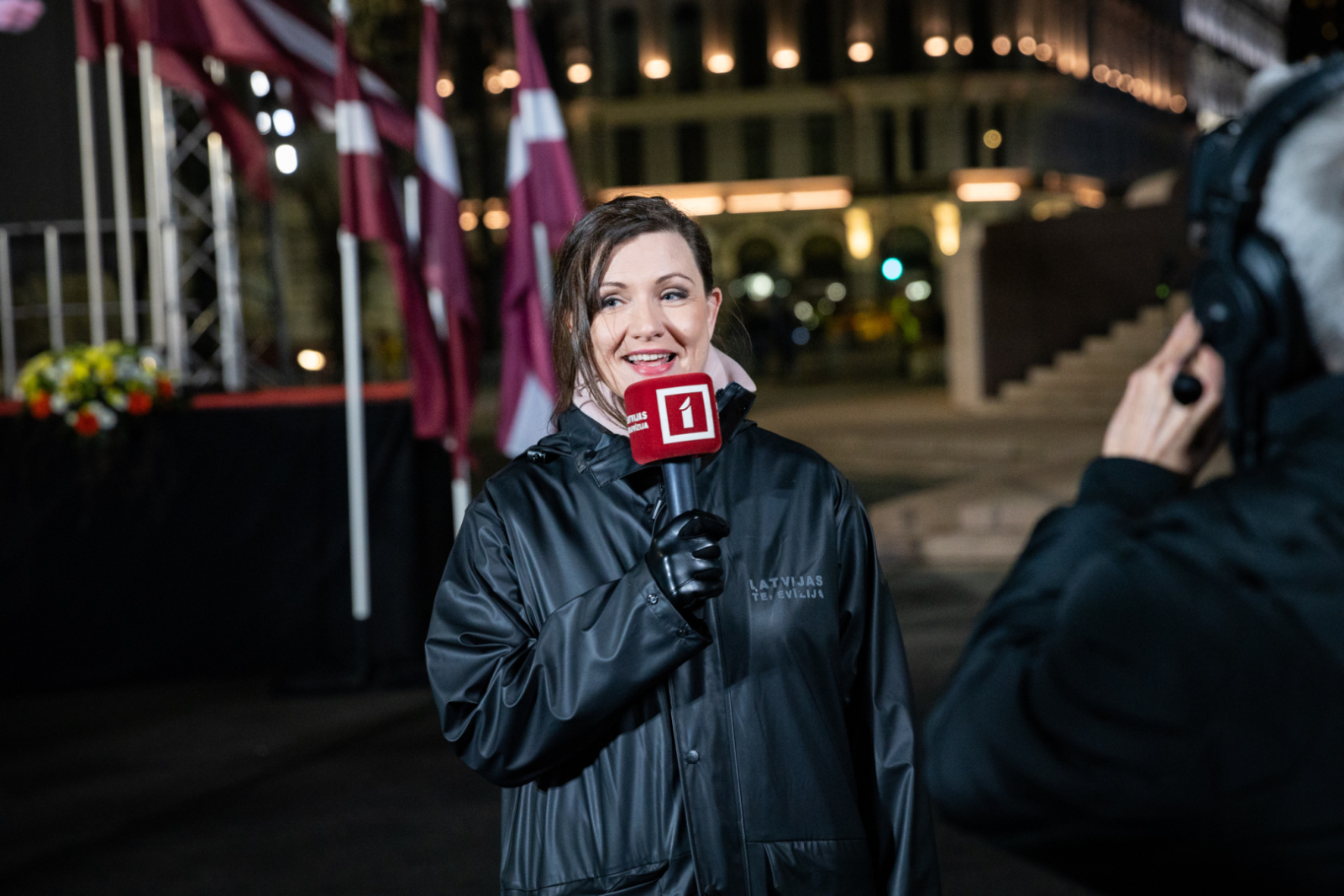 Filmas "Straume" komandas svinīgā sagaidīšana un sveikšana pie Brīvības pieminekļa