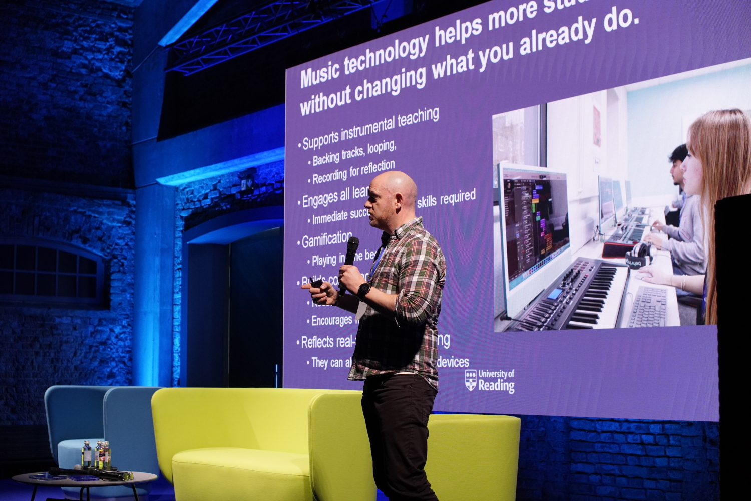 Starptautiskās mūzikas izglītības konferences ICME viena no prezentācijām Hanzas peronā