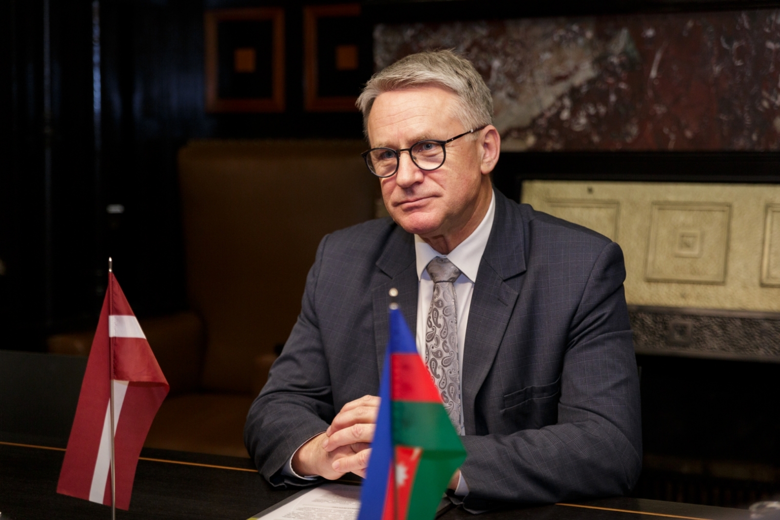 Kultūras ministrs Nauris Puntulis tiekas ar Azerbaidžānas Republikas vēstnieku Latvijā V.E. Elnuru Sultanovu (Elnur Sultanov)