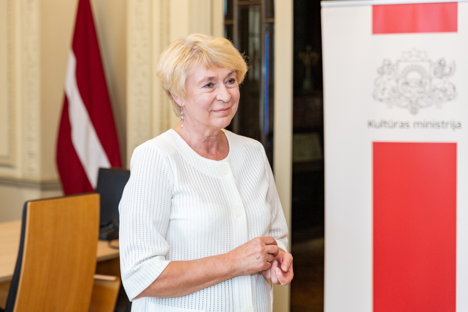 Ministru kabineta Atzinības raksta pasniegšana "Starptautiskā Rakstnieku un tulkotāju māja" valdes loceklei Andrai Konstei